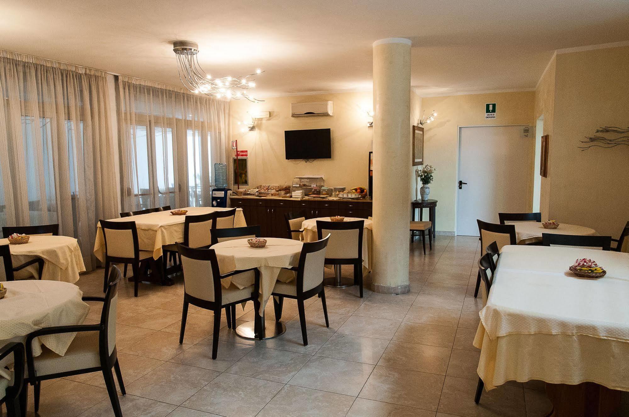 Hotel Demar Olbia Exterior foto